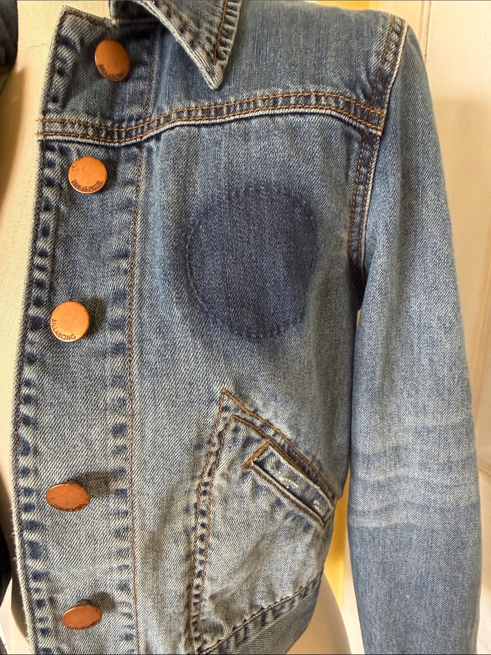 Billabong Light Blue Denim embroidered jacket size small - Picture 5 of 9